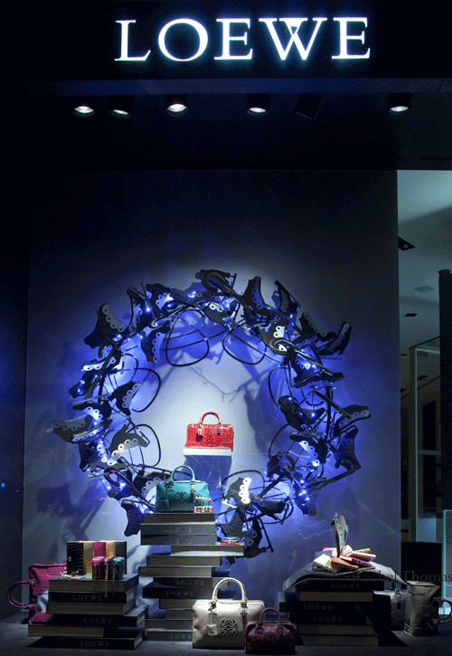 Window dressing at retail we learn from. Loewe